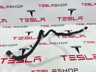 Патрубок системы охлаждения основной батареи Tesla Model 3 1 поколение 2019, 1077592-00-F