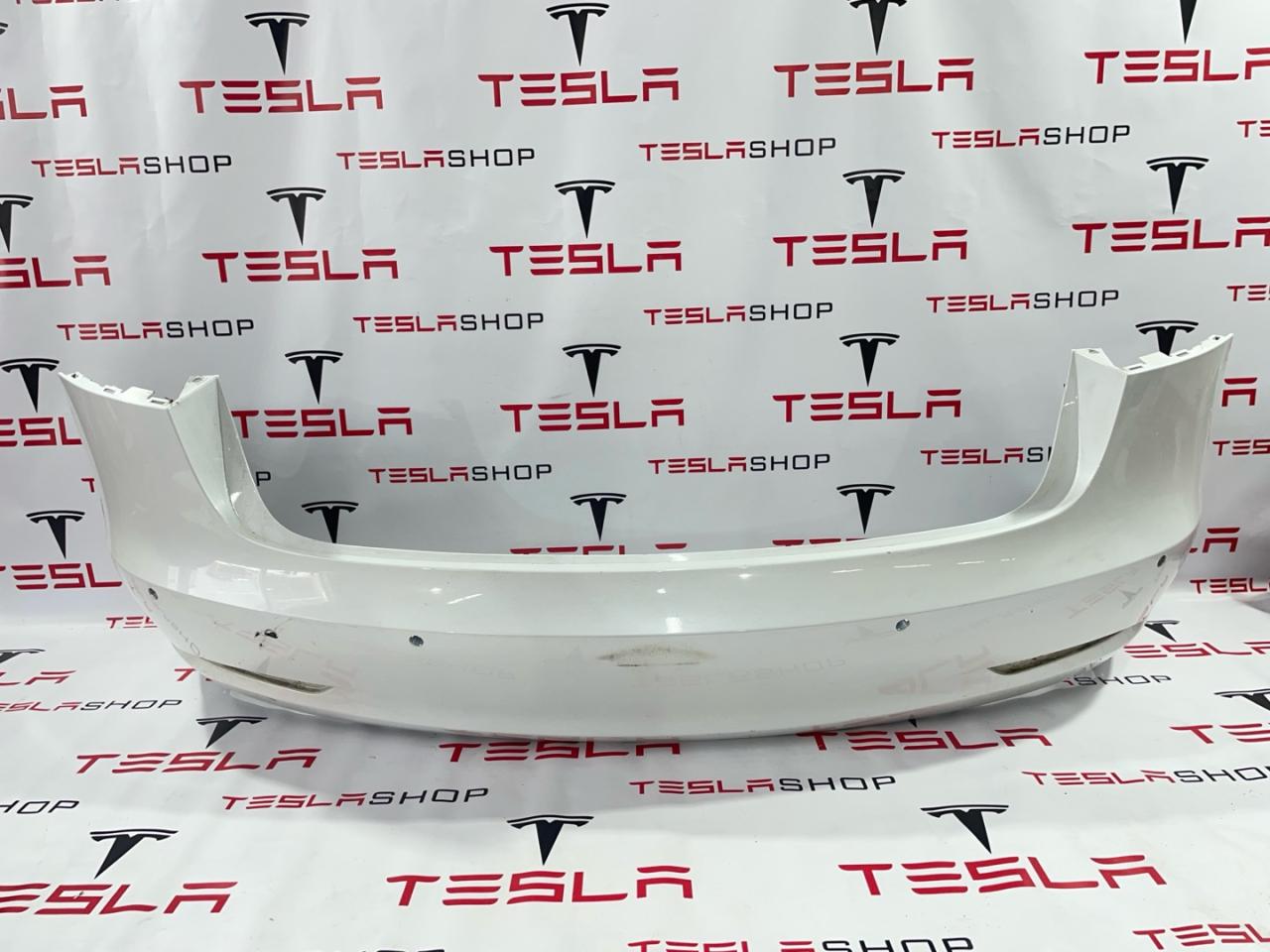 бампер задний Tesla Model 3 1 поколение 2019, 1103035-00-D, 1108905-00-A, 1083983-00-I, 1103556-00-A, 1530721-02-B - фото №1