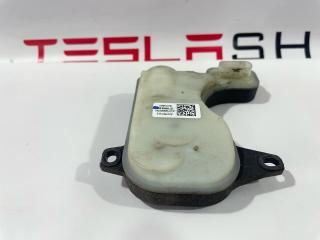 Привод клапана расширительного бачка Tesla Model 3 1 поколение 2019, 1097015-00-M, 1077617-00-D
