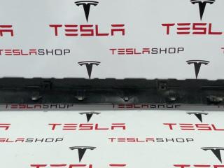 Накладка порога рокерной панели Tesla Model 3 1 поколение 2019, 1089829-00-D, 1089831-00-D