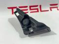 Кронштейн крепления панели щеток стеклоочистителя Tesla Model 3 1 поколение 2019, 1118934-00-B - фото №2