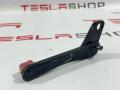 Кронштейн направляющая люка Tesla Model S 1 поколение [рестайлинг] 2017, 1035764-00-D - фото №2