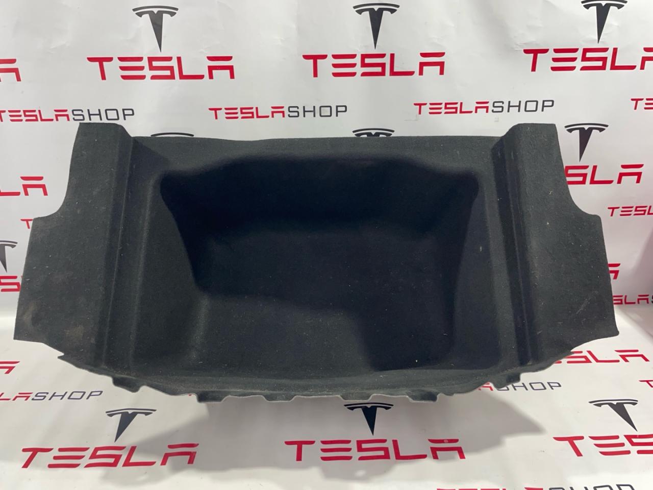 Отделка ниши багажного отсека нижняя (текстиль) Tesla Model 3 1 поколение 2019, 1479703-00-A - фото №1
