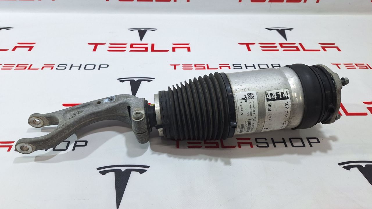 пневмостойка передняя Tesla Model X 1 поколение 2018, 1027361-00-G, 1030609-00-D, 1027061-00-C - фото №1
