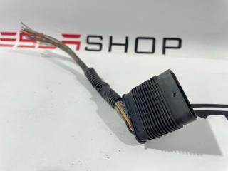 разъем (фишка) проводки Tesla Model 3 1 поколение 2019, 106796100E, 1567964-02-A