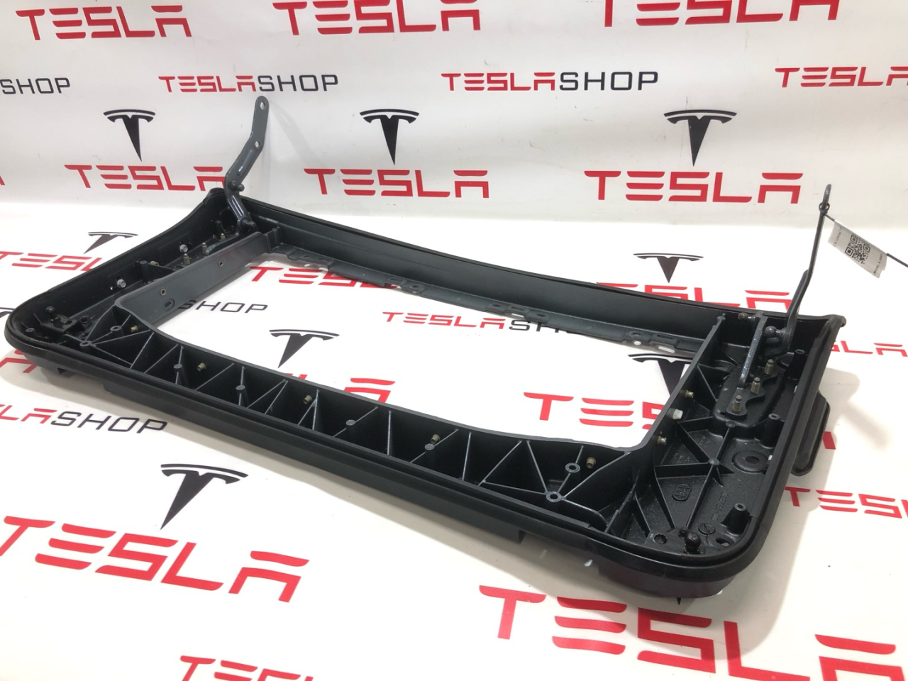 обшивка салона Tesla Model X 1 поколение 2019, 1028769-00-L, 1028783-00-L - фото №1