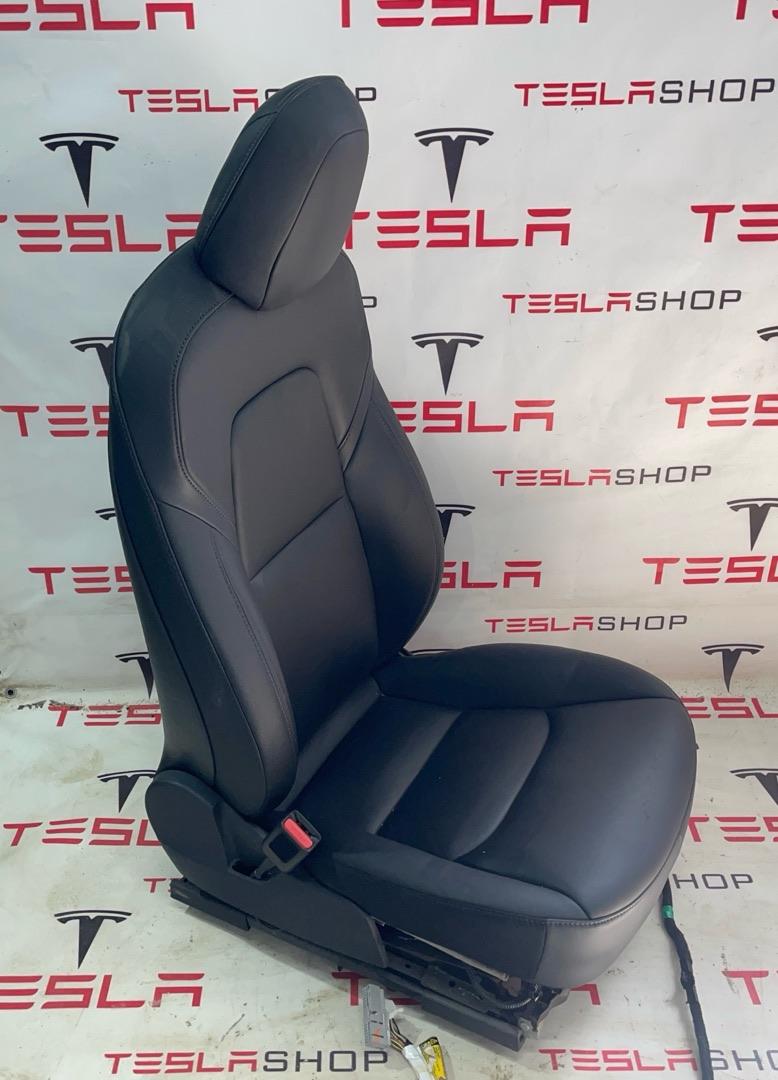сиденье переднее Tesla Model Y 1 поколение 2021, 1076116-02-F, 7654322-01-B, 1126932-00-B - фото №1