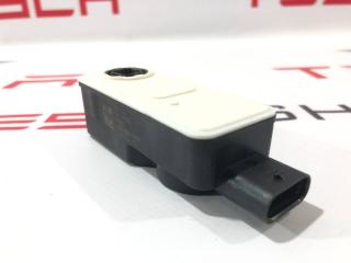 Электропривод центрального люверса Tesla Model 3 1 поколение 2020, 1314-888-00035, 1097767-00-A, 1559787-00-B, 1321-888-00007, 102891