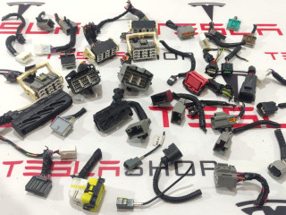 разъем (фишка) проводки Tesla Model S 1 поколение 2014, 1004423-00-G