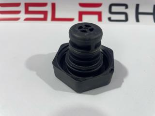пробка расширительного бачка Tesla Model 3 1 поколение 2019, 1101469-00-A, 1097015-00-M