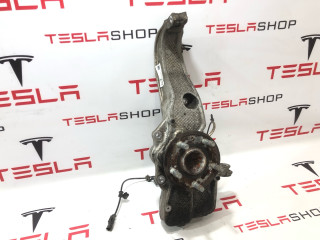 кулак поворотный правый Tesla Model S 1 поколение [рестайлинг] 2016, 1030606-00-D, 1037794-00-B