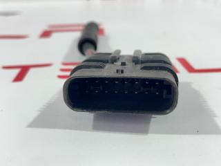 разъем (фишка) проводки Tesla Model 3 1 поколение 2019, 1067961-00-E, 1567964-02-A
