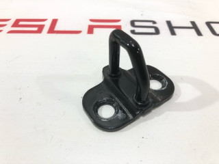 Петля замка крышки багажника Tesla Model 3 1 поколение 2022, 1092309-00-B