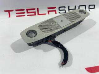 Панель освещения с микрофоном и кнопкой аварийного сигнала Tesla Model 3 1 поколение 2019, 1092573-00-K