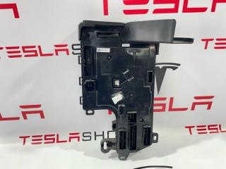Блок управления BCM (Body Control Module) Tesla Model 3 1 поколение 2019, 1461512-00-B, 1078673-00-K