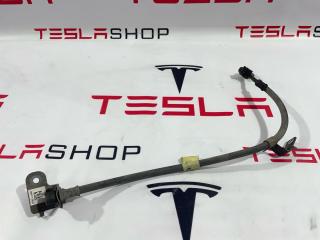 шланг тормозной Tesla Model 3 1 поколение 2019, 1044721-00-D