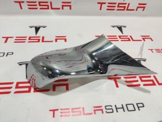 Накладка хромированная 2-го ряда сидения Tesla Model X 1 поколение 2016, 1062962-00-B