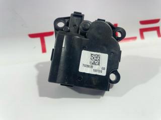 Сервопривод печки салона (печки) Tesla Model 3 1 поколение 2019, 1107674-00-A, 1099999-00-H, T92882B