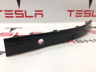 молдинг переднего бампера LiXiang L6 1 поколение 2024, LAA-28030059