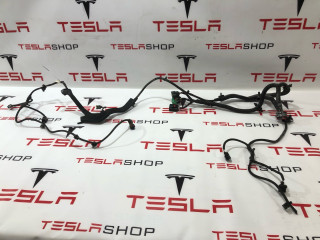 разъем (фишка) проводки Tesla Model S 1 поколение [рестайлинг] 2016, 1004430-01-M, 1004430-04-S
