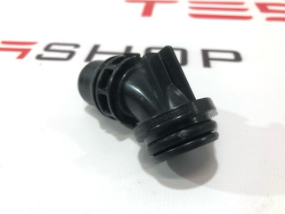 Штуцер Tesla Model 3 1 поколение 2022, 1120980-00-J, 1798000-00-C, 1102194-00-D