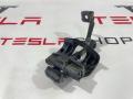 ограничитель открывания двери Tesla Model 3 1 поколение 2019, 1089507-00-D, 9507-C, 19030 - фото №3