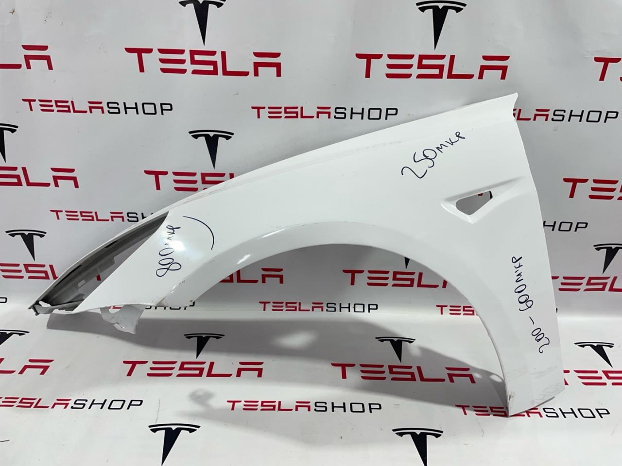 крыло переднее левое Tesla Model 3 1 поколение 2019, 1081401-00-D - фото №1
