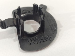 Кронштейн крепления парктроника Tesla Model 3 1 поколение 2020, 1088446-00-B