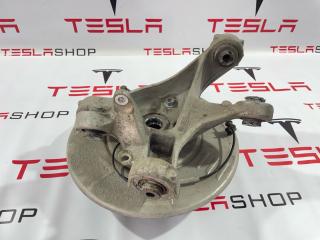 кулак задний правый Tesla Model 3 1 поколение 2019, 1044416-00-F