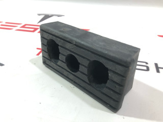 Опора под домкрат (подушка) Tesla Model X 1 поколение 2018, 1045887-00-B