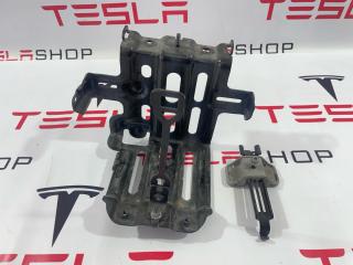 Крепление аккумулятора 12V Tesla Model 3 1 поколение 2019, 1103710-00-B, 1103736-00-B, 1119120-00-D, 1118599-00-S