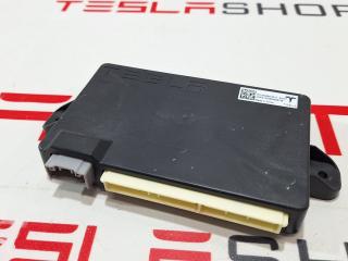 Блок управления подъемной задней двери Tesla Model X 1 поколение [рестайлинг] 2022, 1045490-00-H