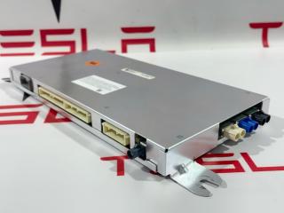 Блок управления BCM (Body Control Module) Tesla Model X 1 поколение 2019, электро, 1045451-00-J