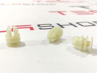 клипса Tesla Model 3 1 поколение 2022, 1588275-00-A