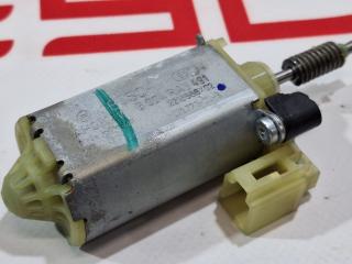 Электродвигатель регулировки угла наклона спинки водит./пассаж. Tesla Model S 1 поколение [2-й рестайлинг] (2021 - 2026), 1079773-00-B