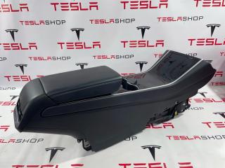 консоль салона (центральная часть) Tesla Model 3 1 поколение 2019, 1137427-00-I
