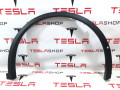 накладка колесной арки передний правый Tesla Model X 1 поколение 2018, 1035289-00-H, 1034430-00-F - фото №2