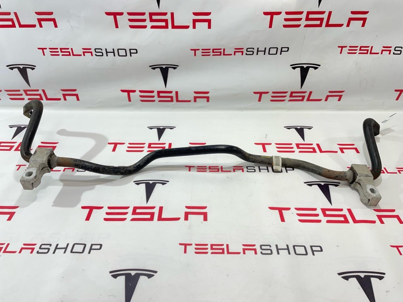 стабилизатор подвески передний Tesla Model S 1 поколение 2015, 104396000D - фото №1