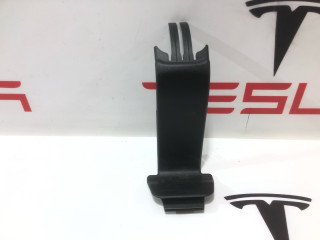 Накладка на сиденья 3-го ряда Tesla Model X 1 поколение 2019, электро, 1066957-00-D