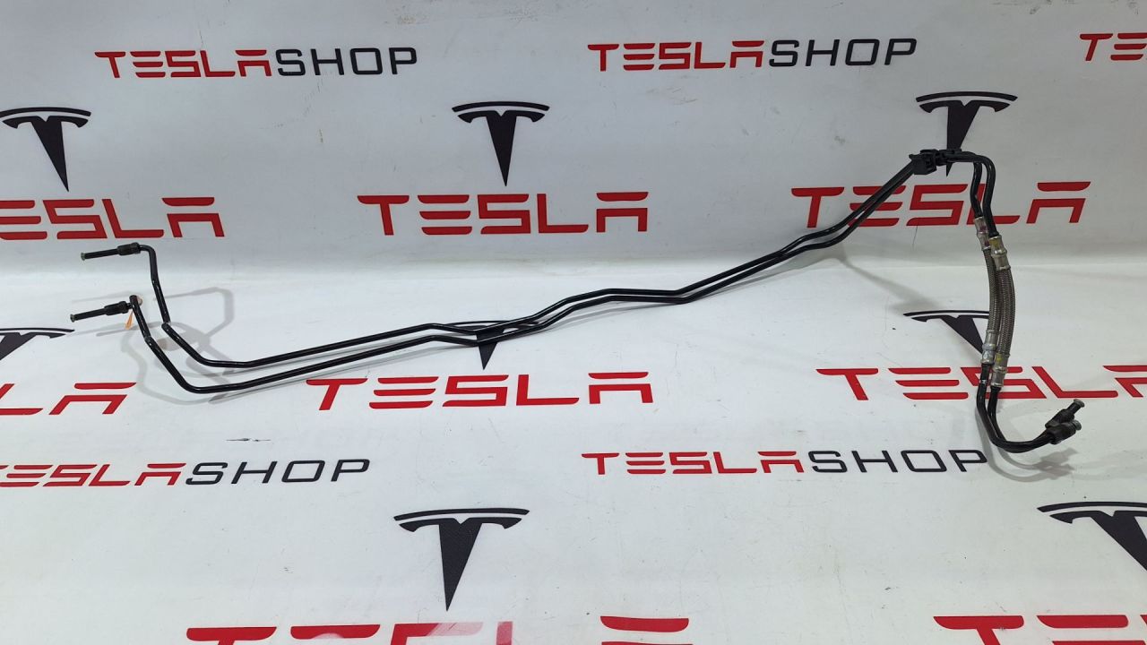 трубка тормозная Tesla Model X 1 поколение 2018, 1027711-00-E - фото №1