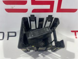 Кронштейн крепления радара Tesla Model 3 1 поколение 2019, 1108648-00-E, 1108647-00-D