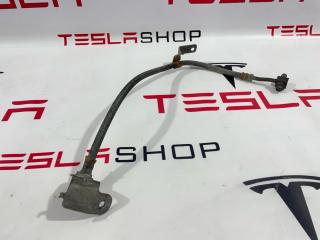 шланг тормозной Tesla Model 3 1 поколение 2019, 1044721-00-D