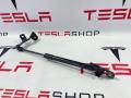 амортизатор капота Tesla Model 3 1 поколение 2019, 1091472-00-B, 1089587-00-C - фото №2
