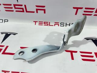 петля капота правая Tesla Model 3 1 поколение 2019, 1098793-00-C