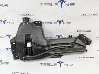 бачок омывателя Tesla Model Y 1 поколение 2025, 2015516-00, 2015526-00