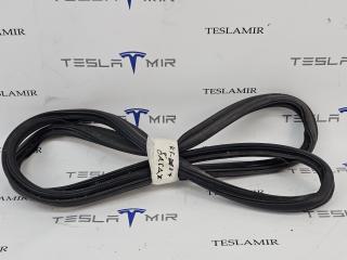 уплотнитель Tesla Model 3 1 поколение 2023, 1091069-00