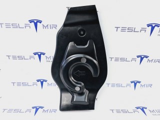 Защита накладка рычага (лодочки) правая Tesla Model Y 1 поколение 2021, 1493636-00