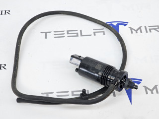 Насос (моторчик) бачка омывателя Tesla Model Y 1 поколение 2022, 1110164-00