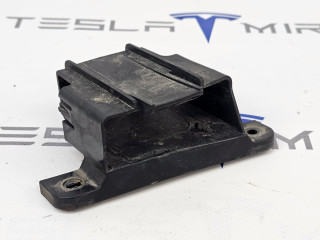 Кронштейн крепления модуля HOMELINK Tesla Model S 1 поколение [рестайлинг] 2018, 1092730-00