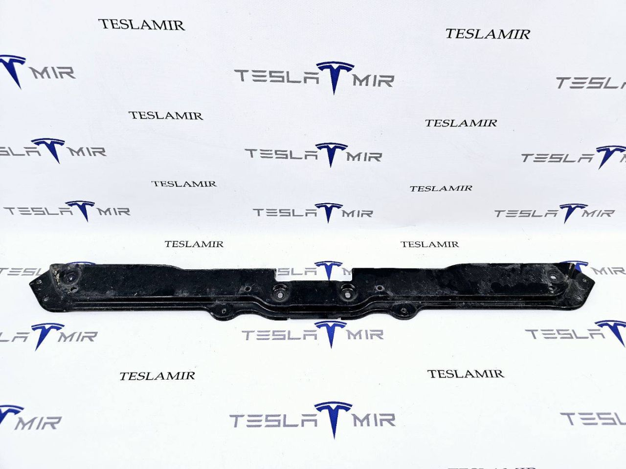 Кронштейн крепления батареи передний Tesla Model 3 1 поколение 2022, 1100055-01 - фото №1